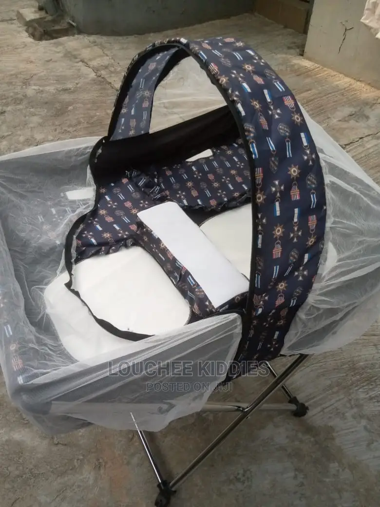 Twin Baby Detachable Baby Bed/Bassinet