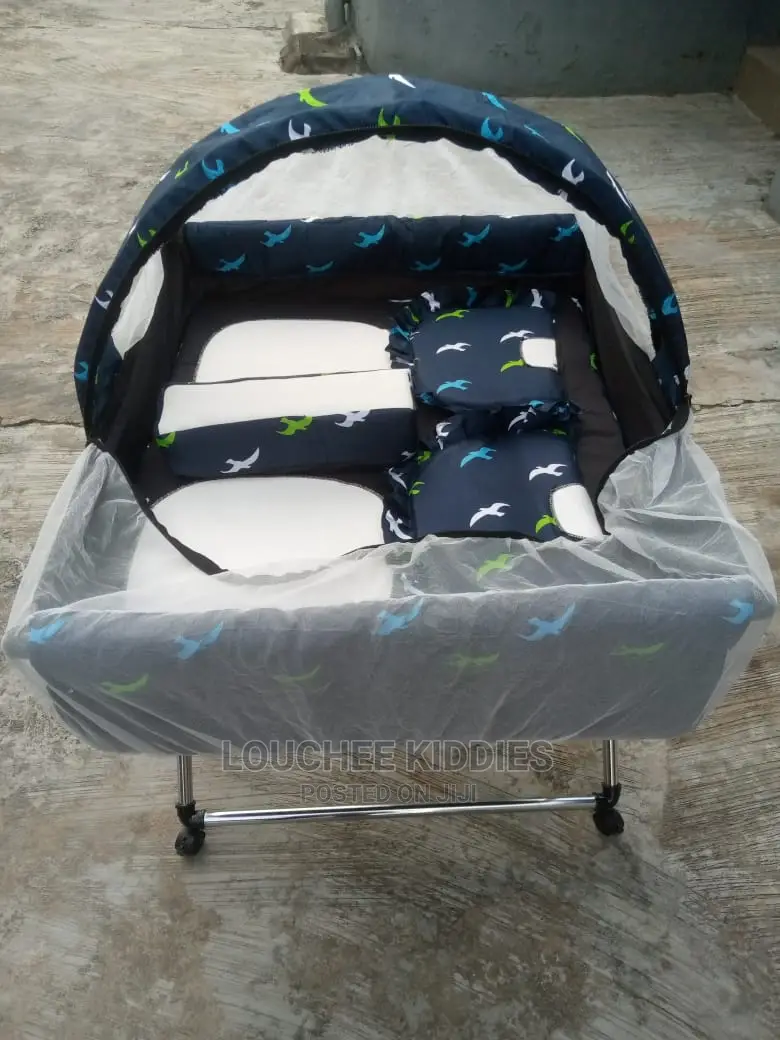 Twin Baby Detachable Baby Bed/Bassinet