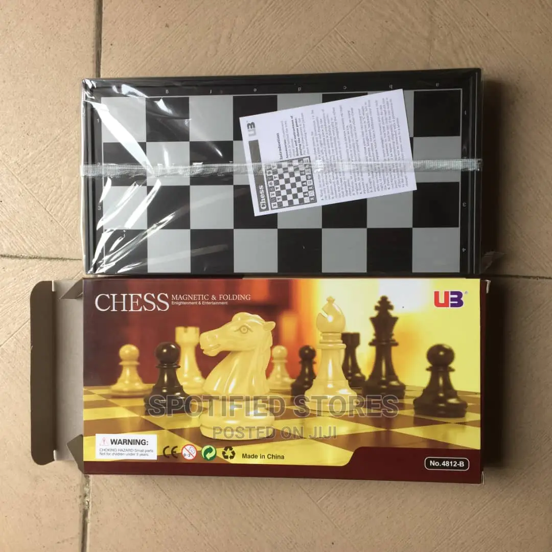Magnetic Chess With Black and White Pieces