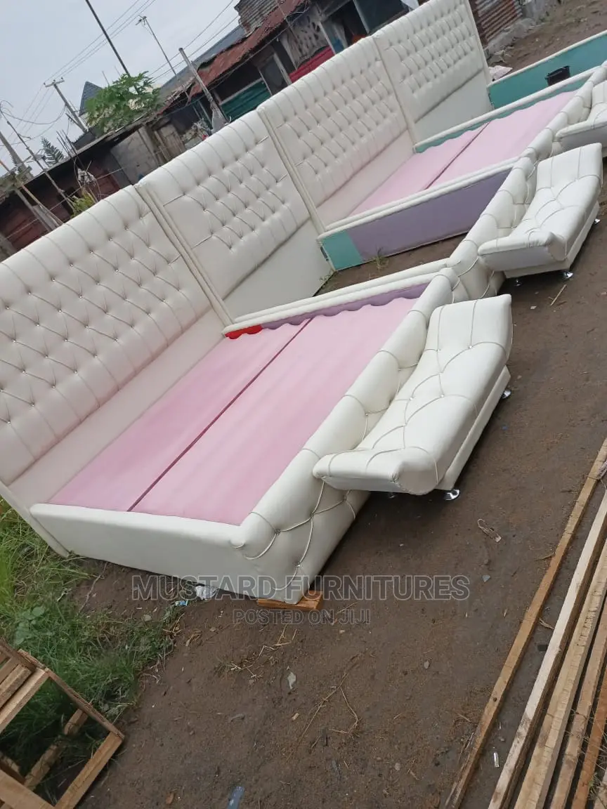 Luxury 6 X 6 High Back Rest Padded Bedframe.