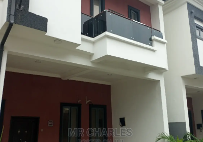 123508143_MTEyNS0xNTAwLTQzMjkzODljMWQ