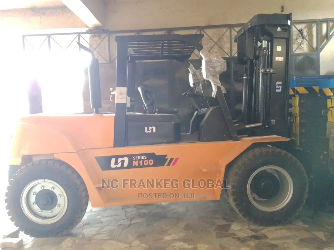 Heavy Duty Industrial Forklift Machine