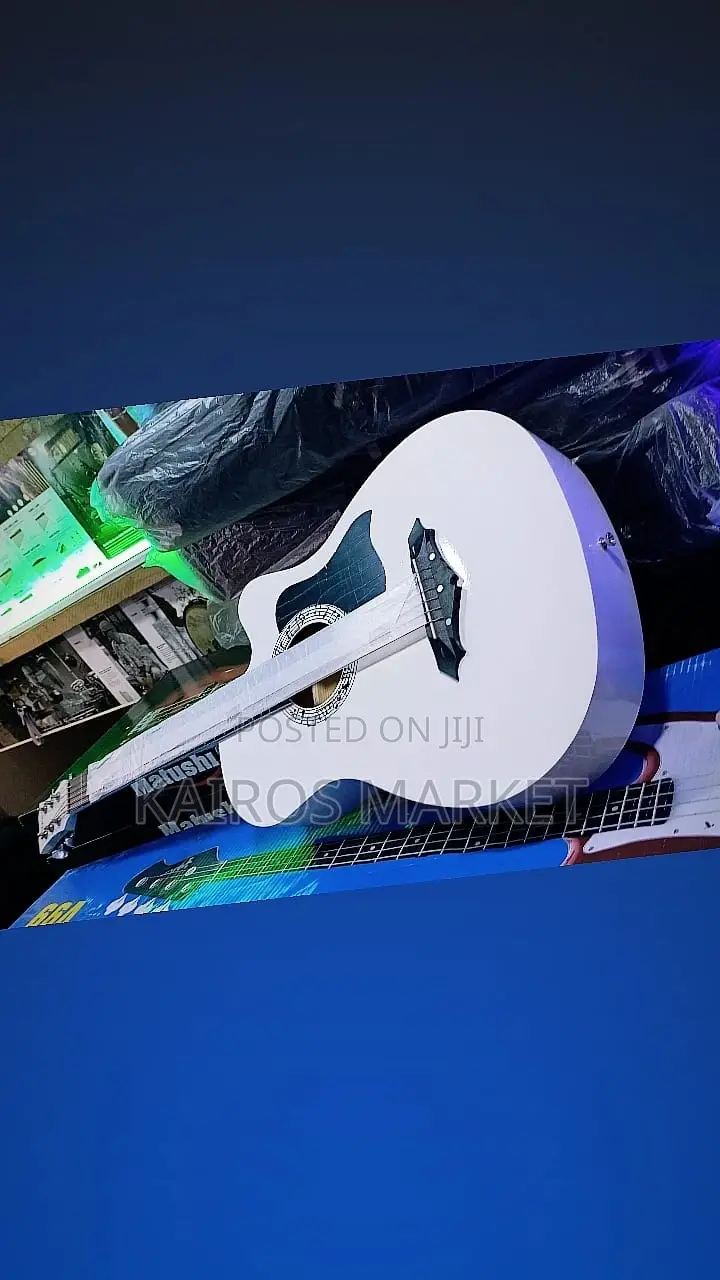 Ajc 38″ Acoustic Guitar, White W/ Bag and Accessories.