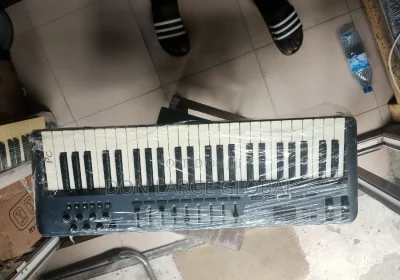 148325404_MTUwMC0xMTI1LTgyODk3MDUwNzQ