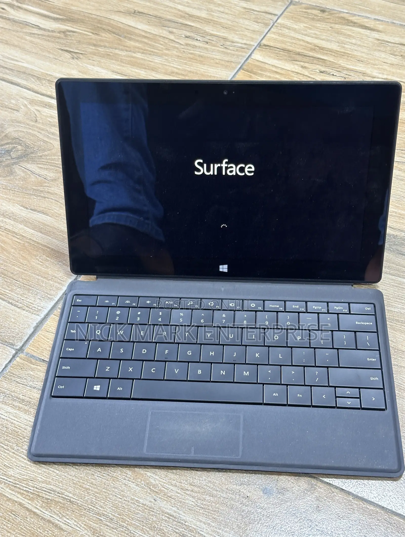 Laptop Microsoft Surface Book 2GB Intel Core 2 Quad SSD 32GB