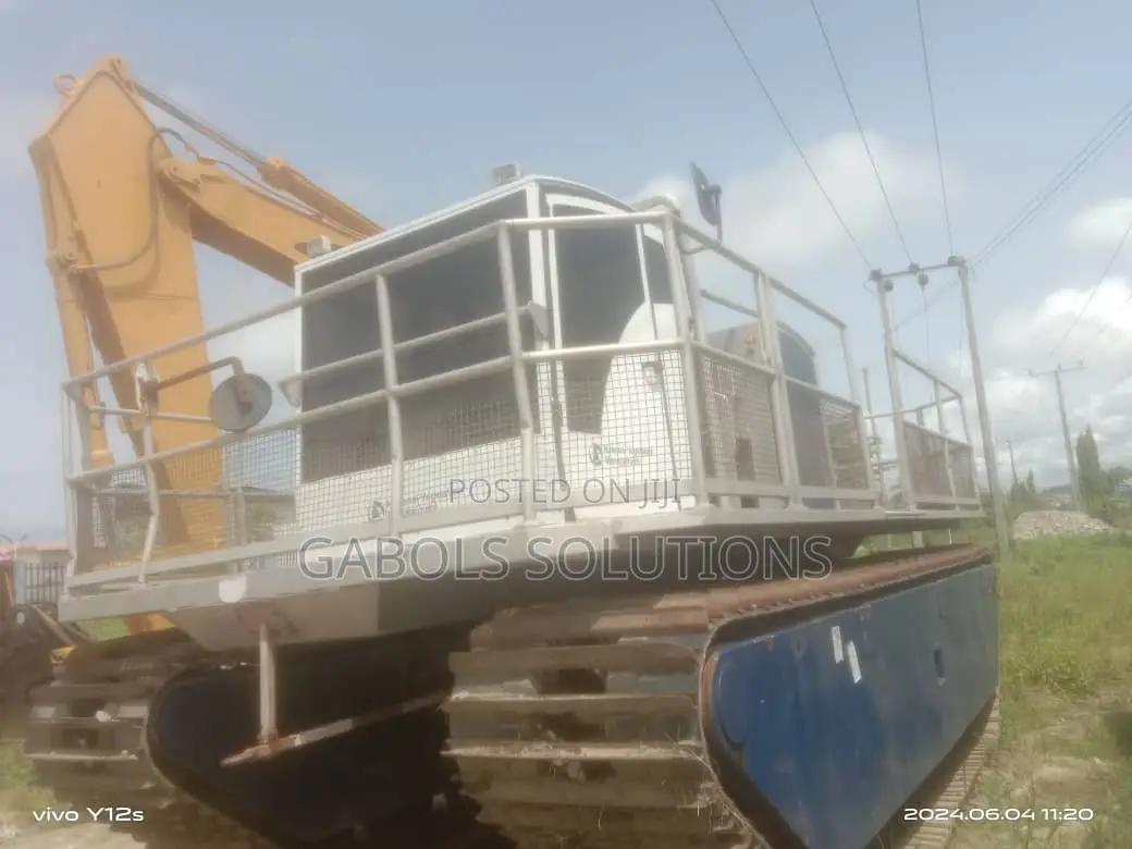 Amphibious People Carrier.