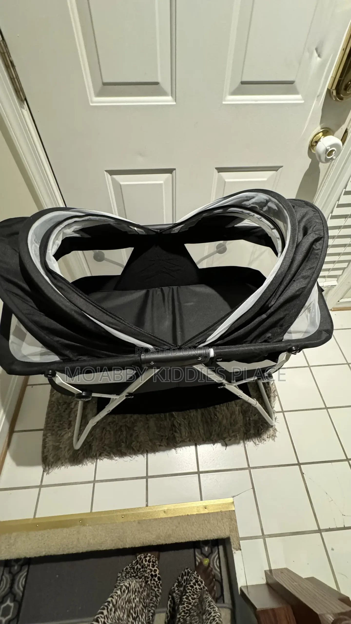 Tokunbo Like New US Used Infant Zipper Bassinet