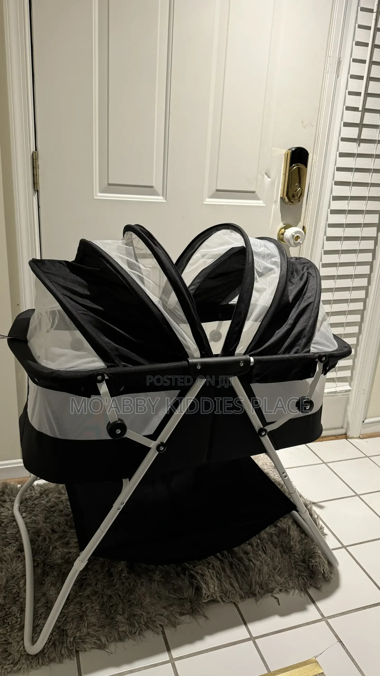 Tokunbo Like New US Used Infant Zipper Bassinet