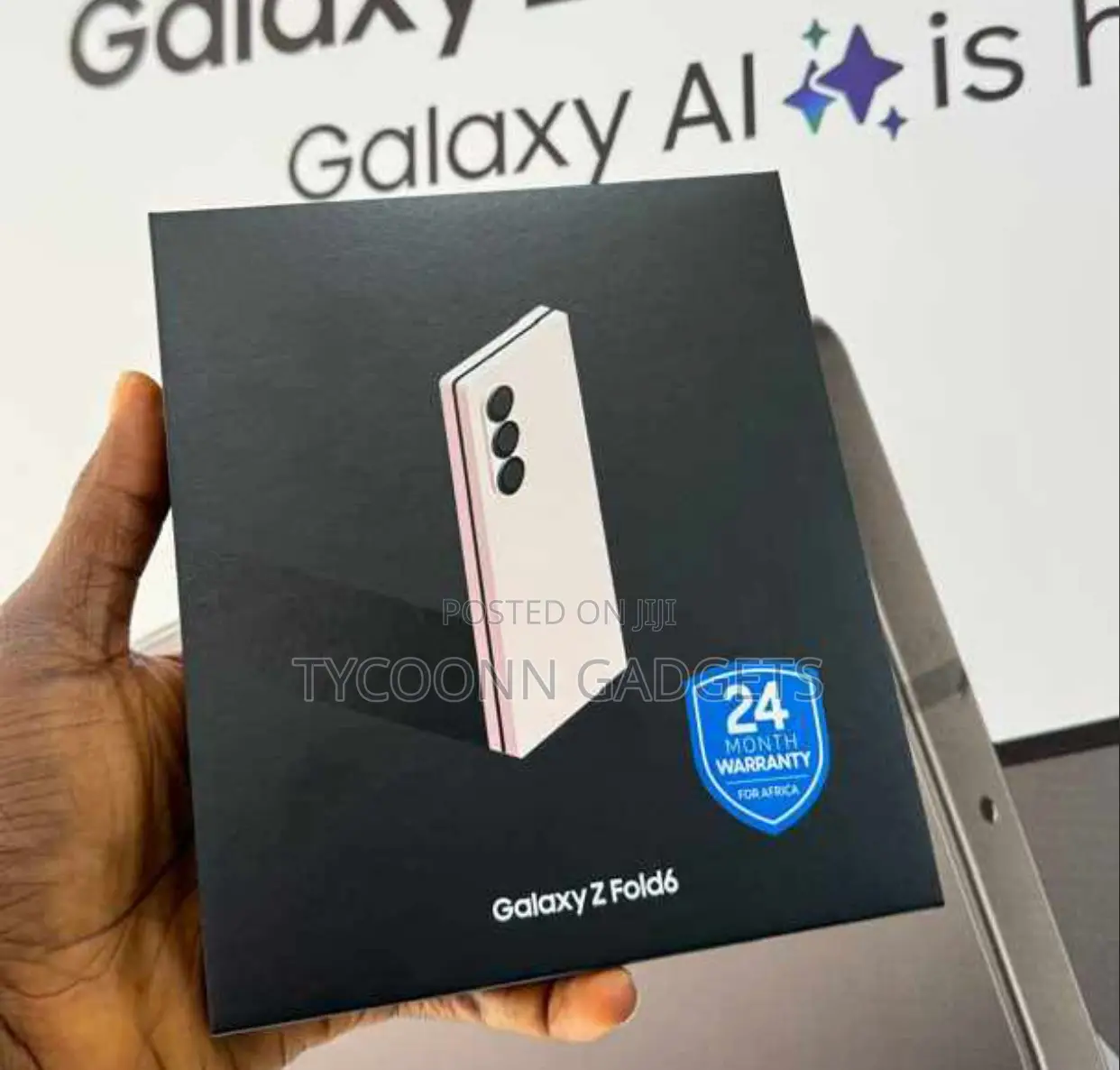 New Samsung Galaxy Z Fold6 256 GB Gold