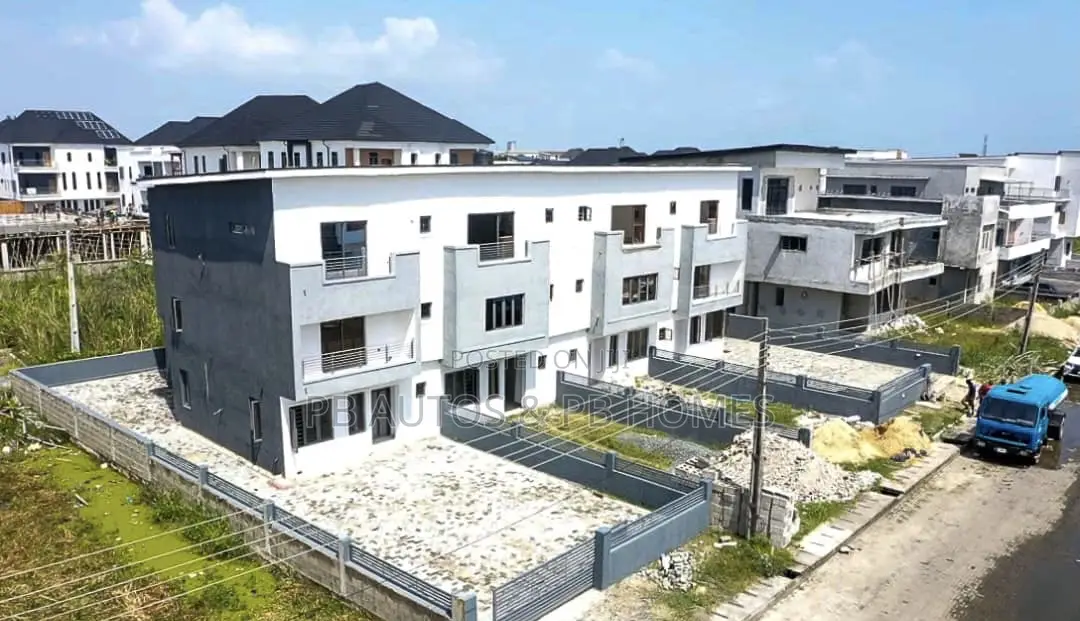 4bdrm Townhouse/Terrace in Ocean Bay Estate, Lekki for sale