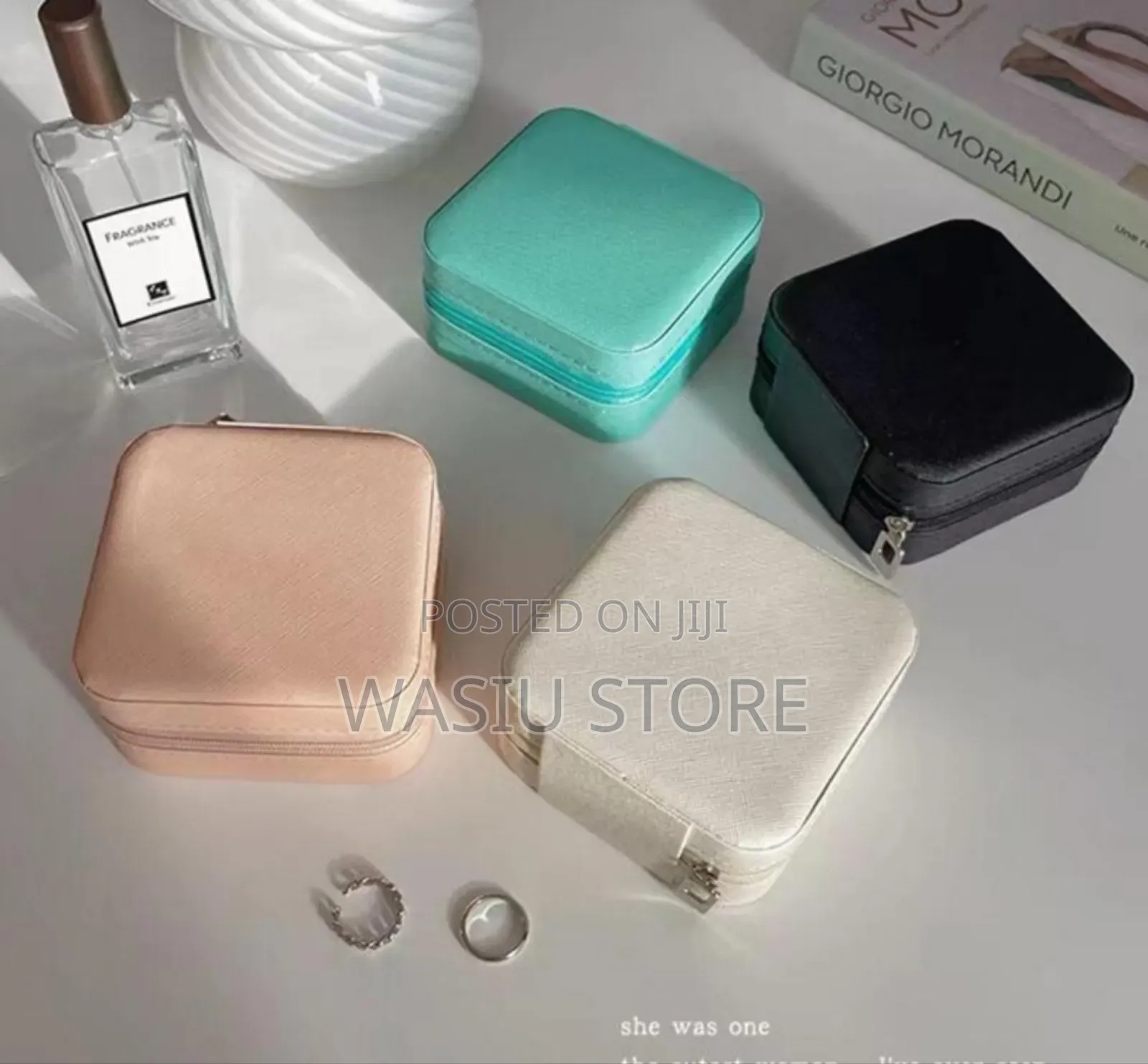 Multi-Grid Jewelry Storage Box