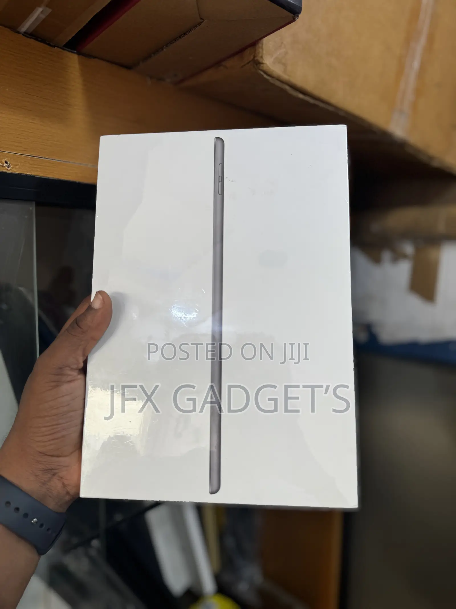New Apple iPad Pro 12.9 (2020) 32 GB Silver