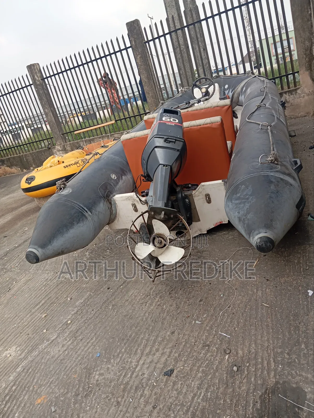 10 Passengers High Performance Speed Boat.