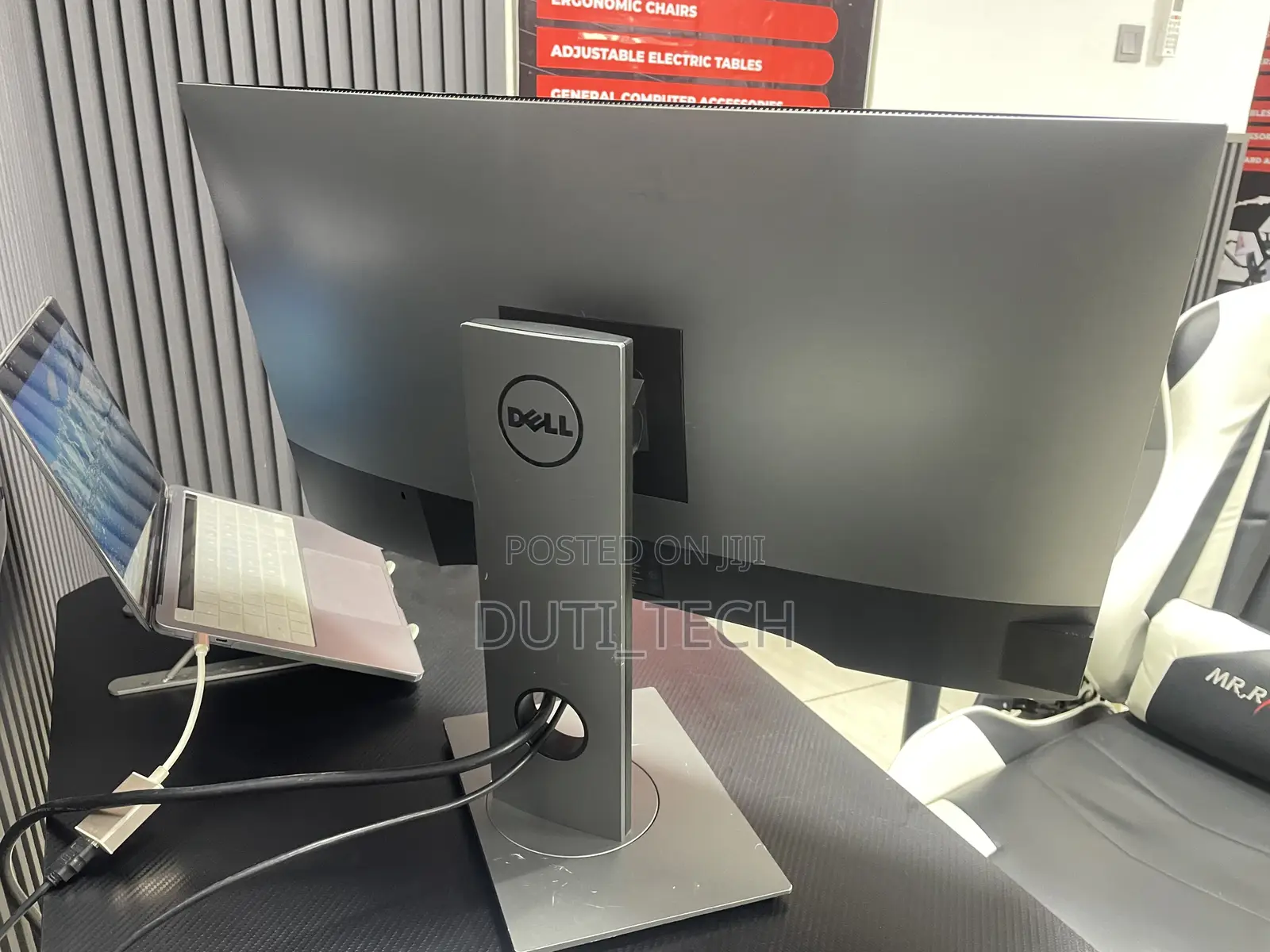 Dell U2717d Ips 27″ QHD Ultrasharp Led LCD Monitor