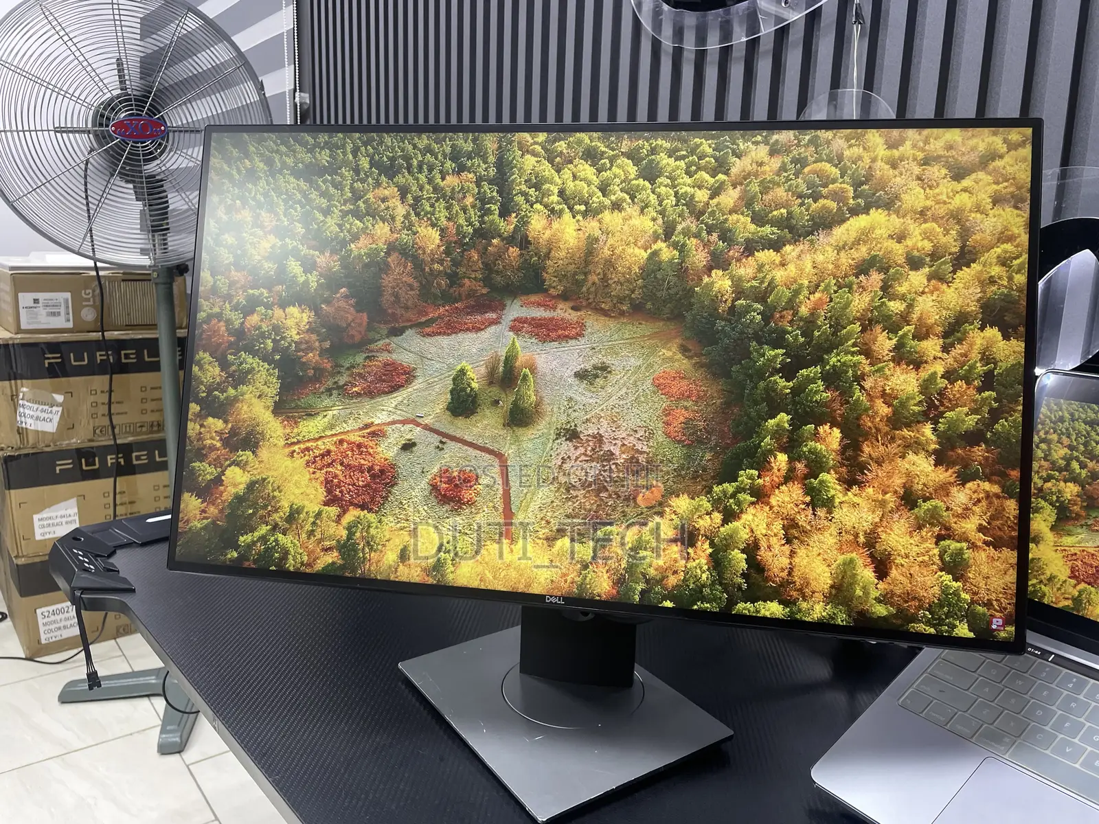 Dell U2717d Ips 27″ QHD Ultrasharp Led LCD Monitor