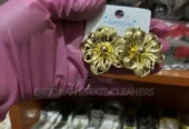 Beautiful Flowerier ND Butterfly Shaped Gold Earrings