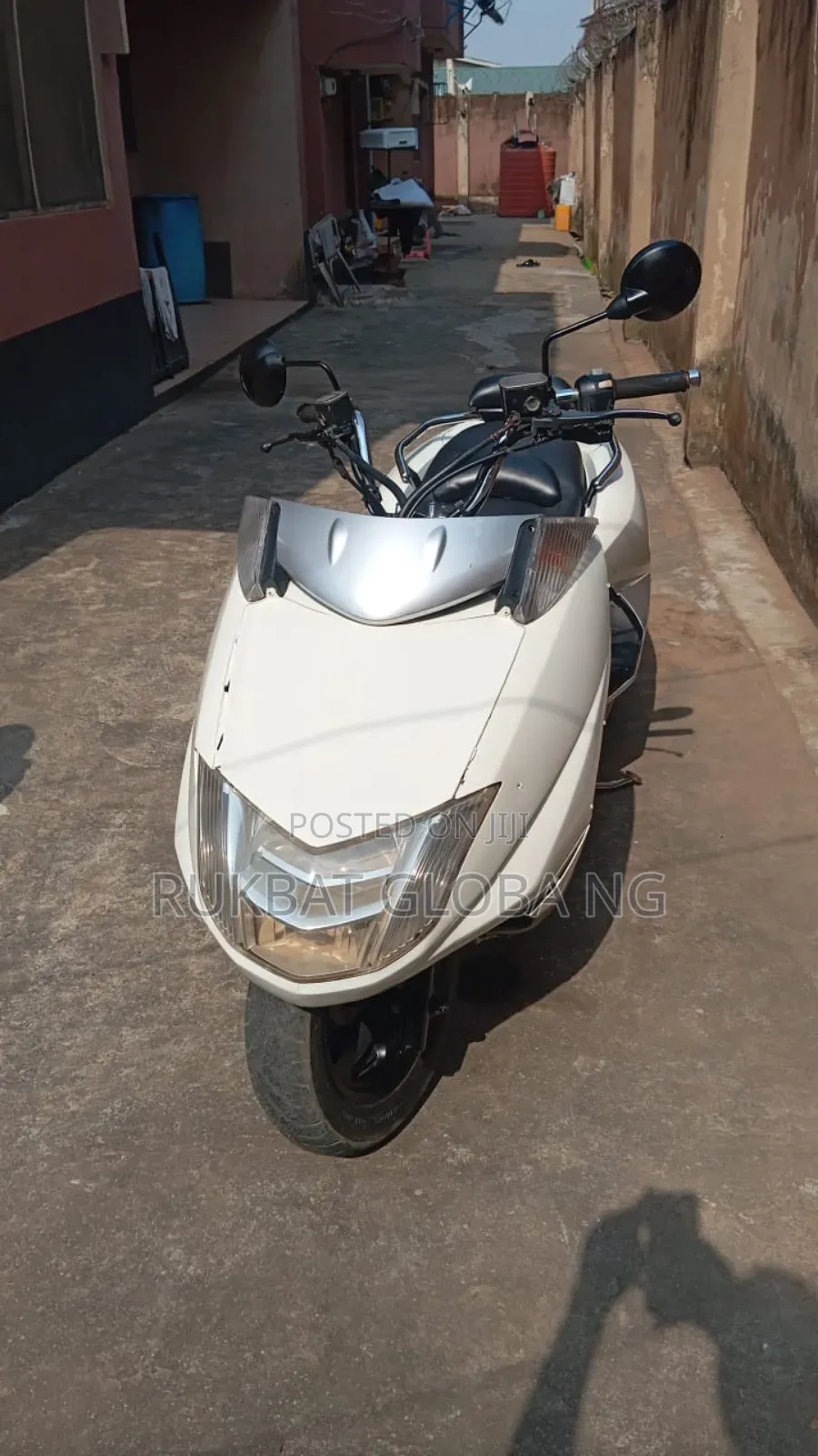 Yamaha Majesty 2016 White