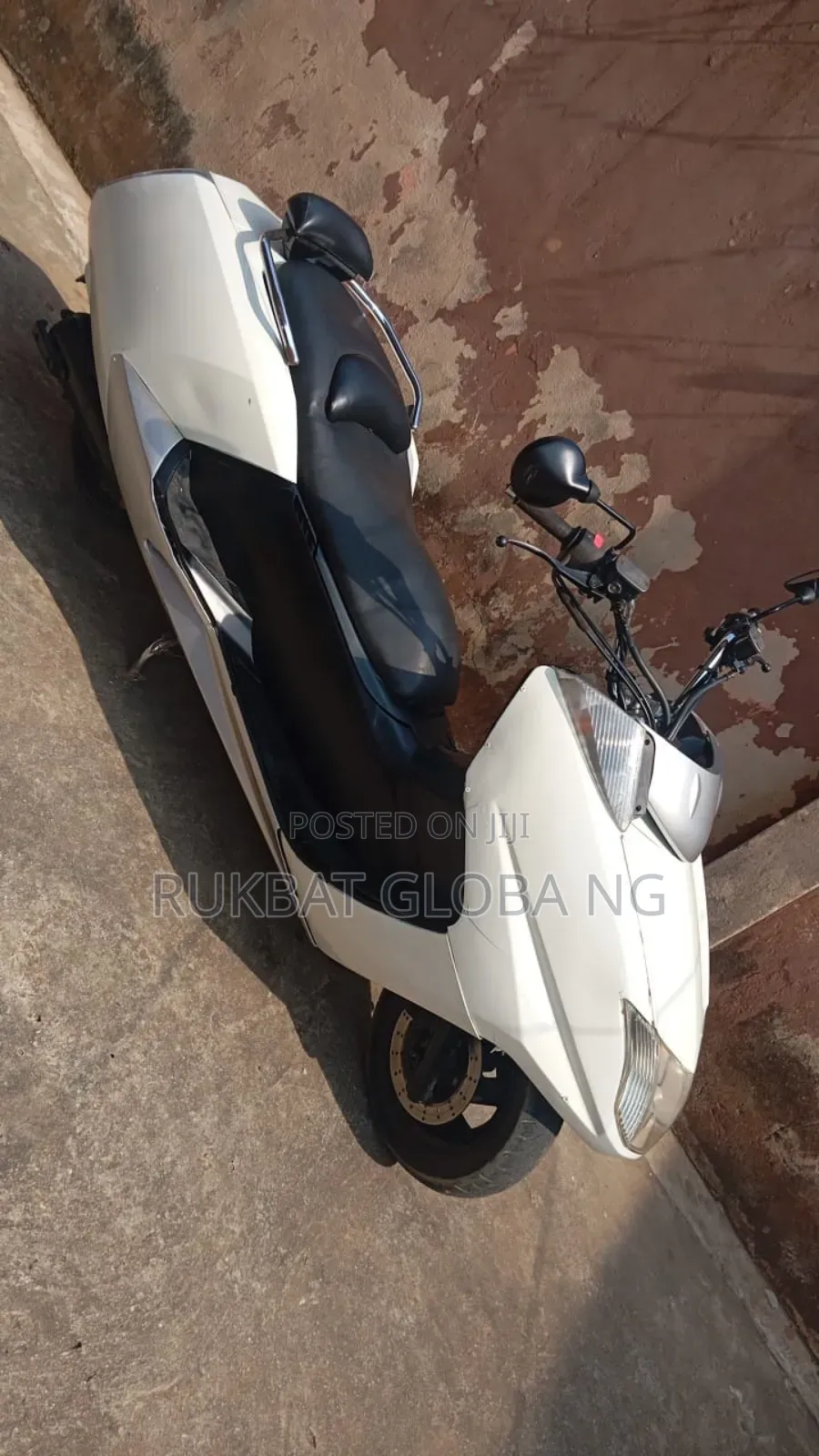 Yamaha Majesty 2016 White