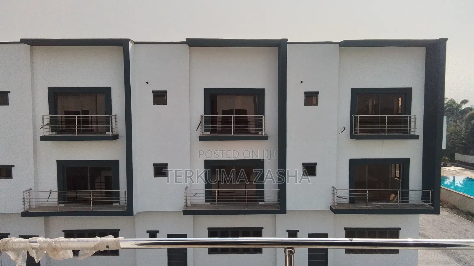 4bdrm Townhouse/Terrace in Lifecamp for sale