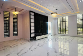 5bdrm Duplex in Ikota for sale