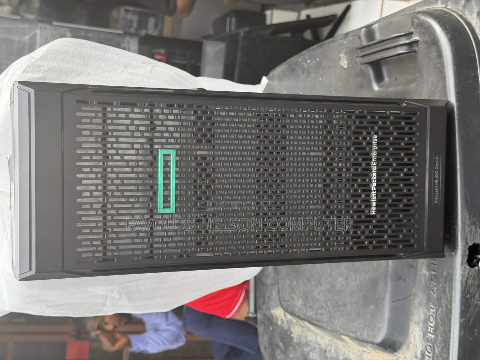 Server HP ProLiant ML 32GB Intel Xeon HDD+SSD 1T