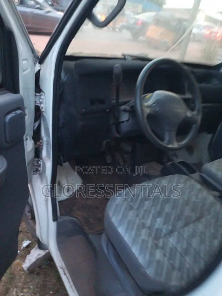 Daihatsu Hijet 2004 White