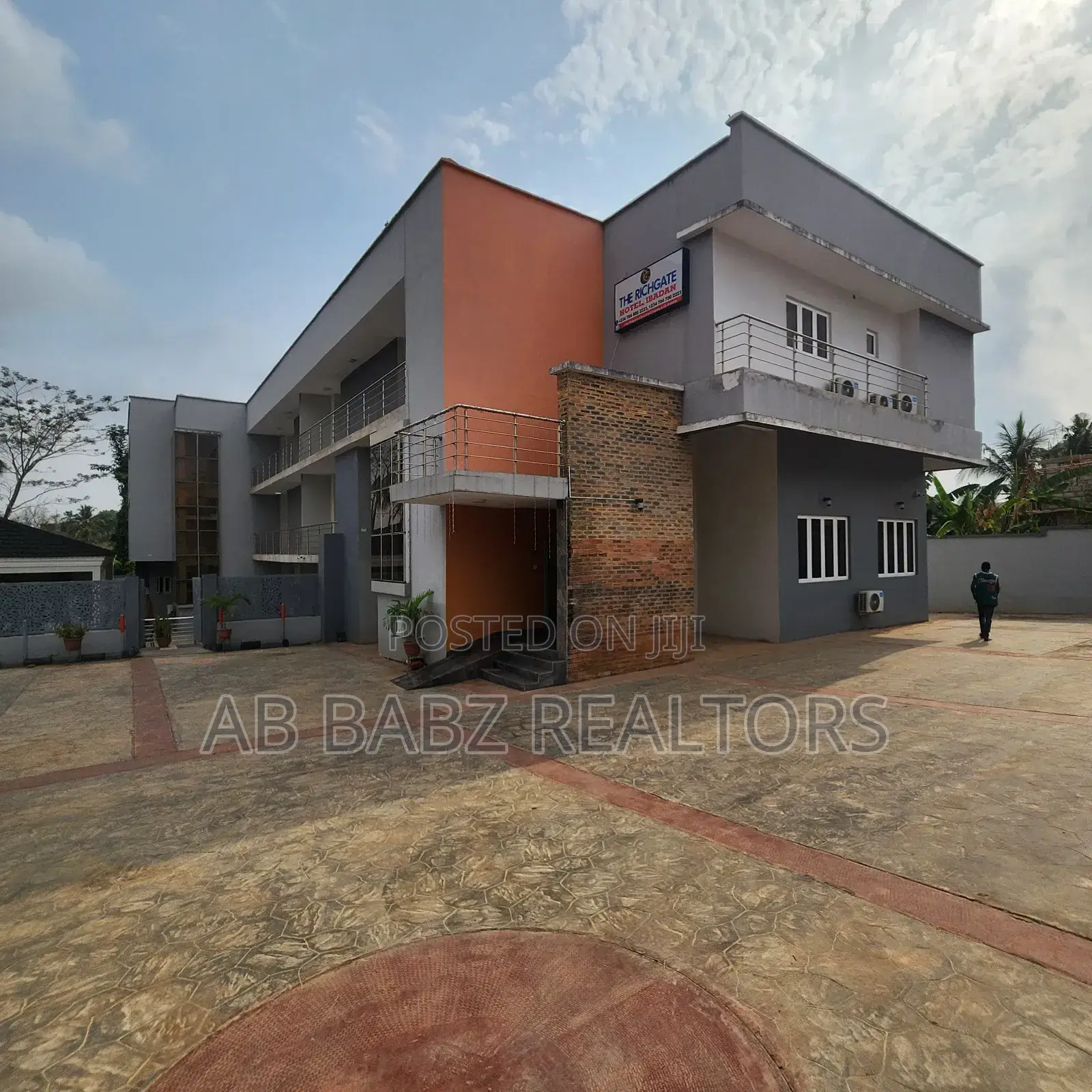 A 25 Rooms Hotel for Sale at Idishin Jericho, Ibadan