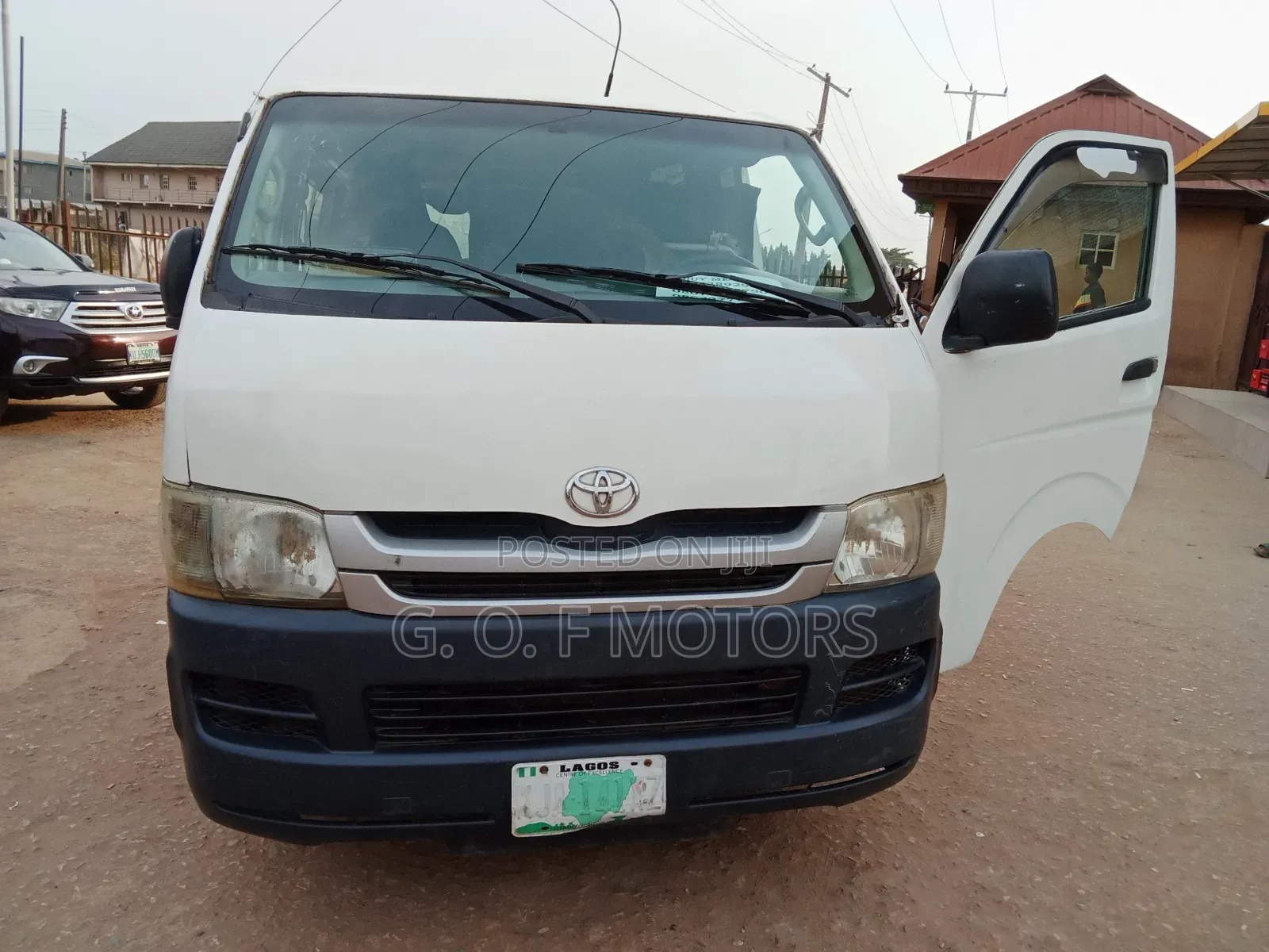 Toyota HiAce 2010 White
