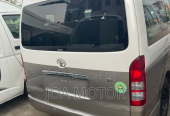 Toyota HiAce 2011 White