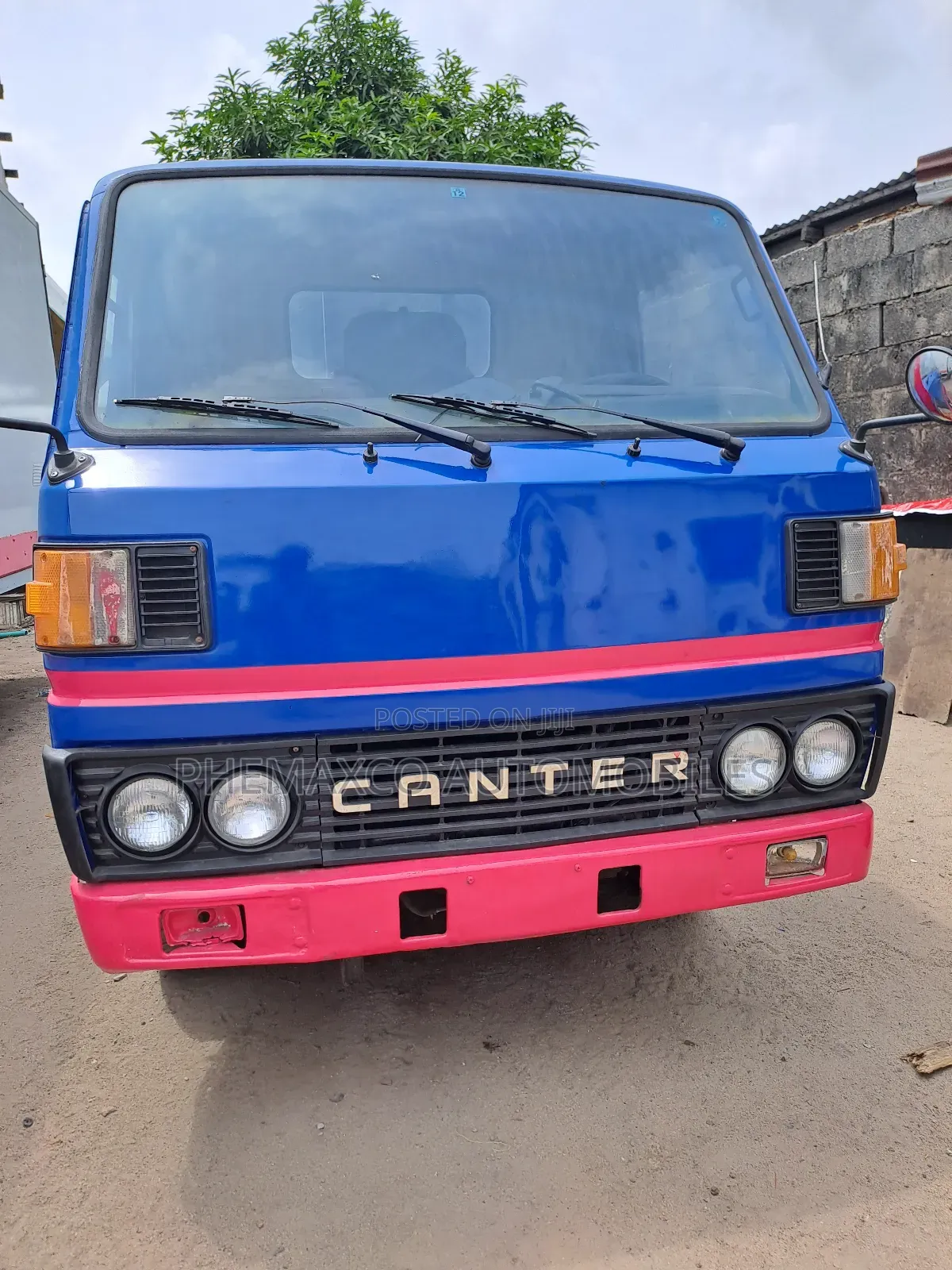 Mitsubishi Canter : Tipper, 6tyers, 5tons, Diesel Engine