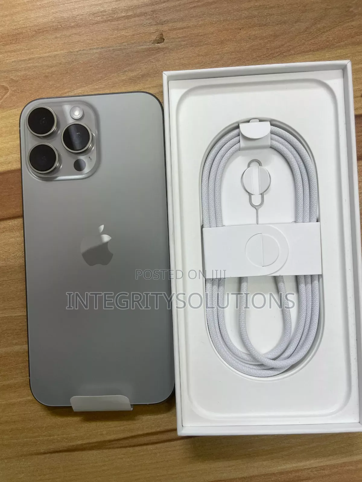 New Apple iPhone 16 Pro Max 256 GB Black