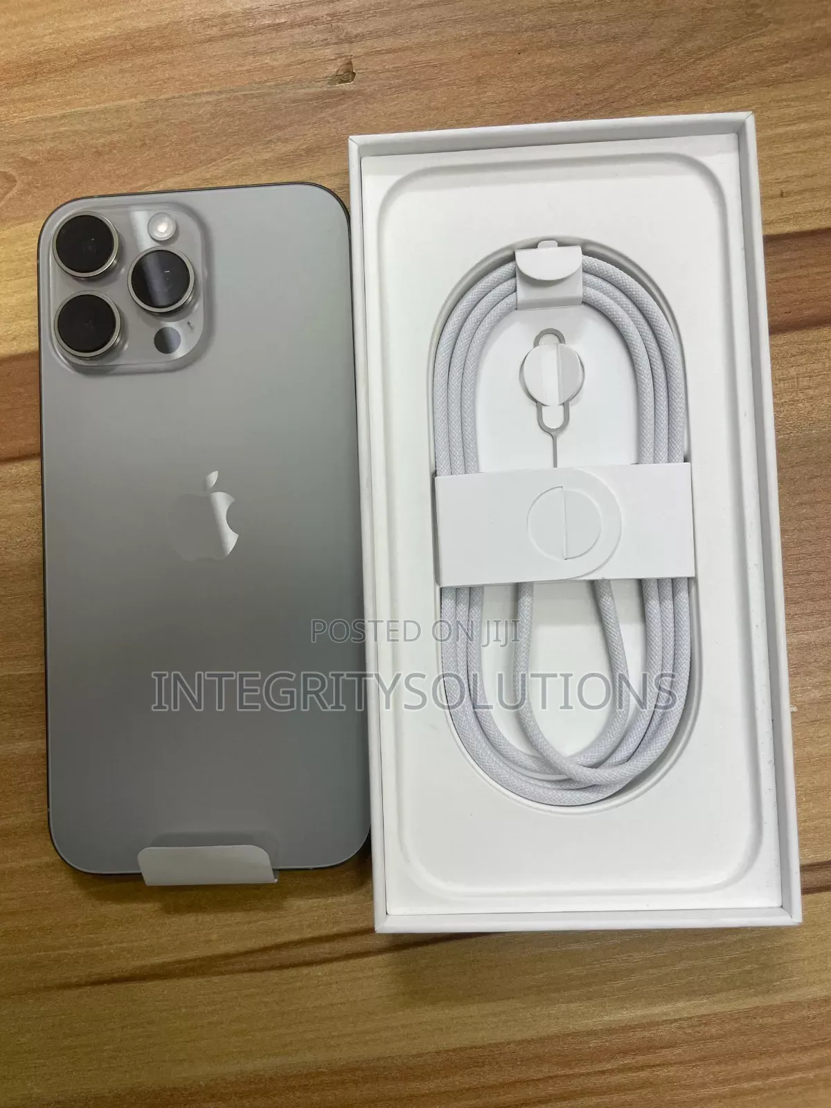 New Apple iPhone 16 Pro Max 256 GB Black