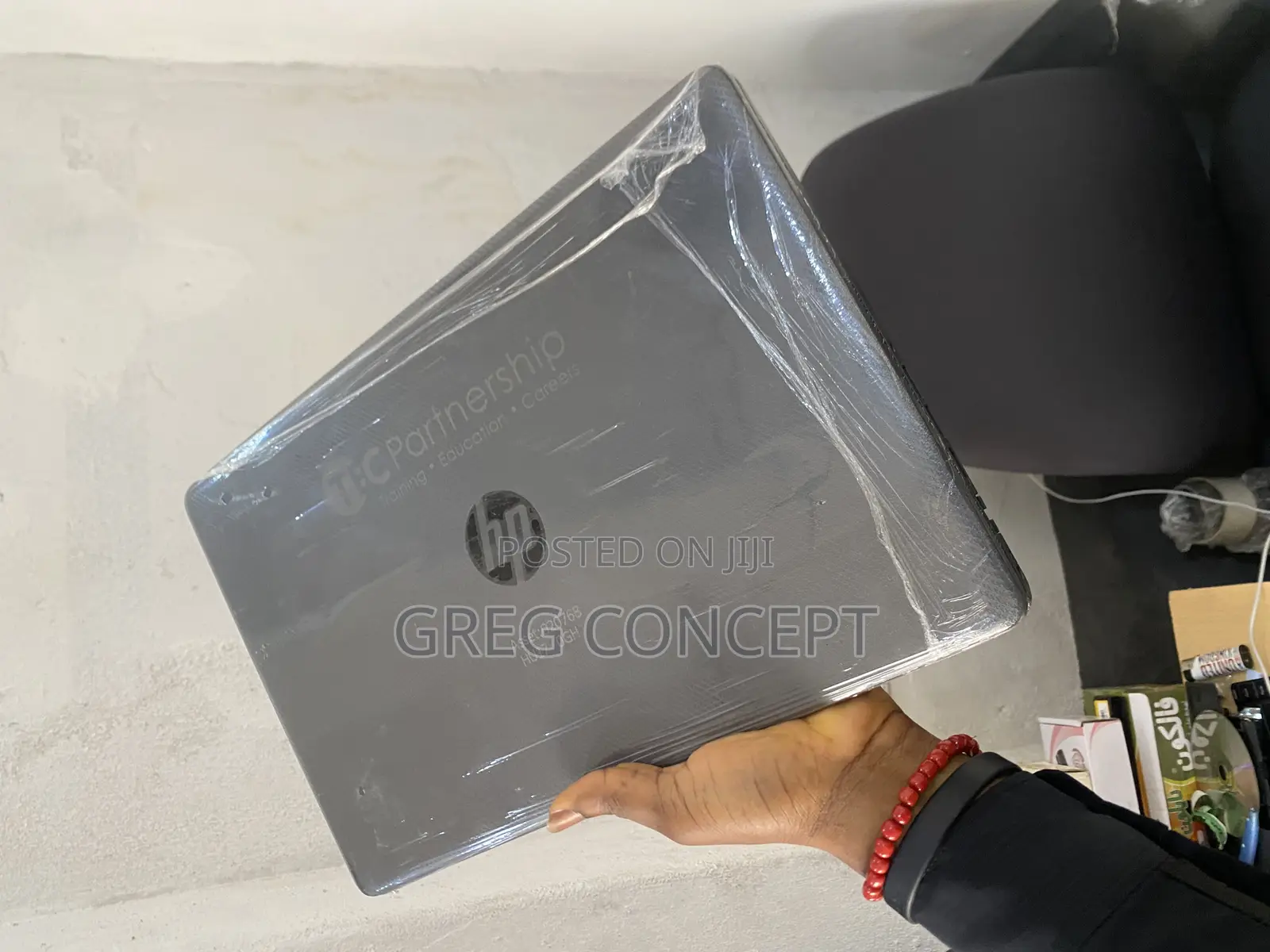 Laptop HP 255 G8 4GB AMD Ryzen HDD+SSD 128GB