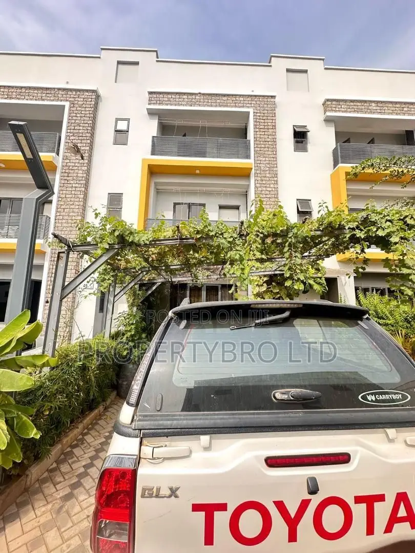 Furnished 4bdrm Duplex in Wuye for sale