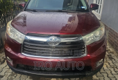 Toyota Highlander 2015 Red