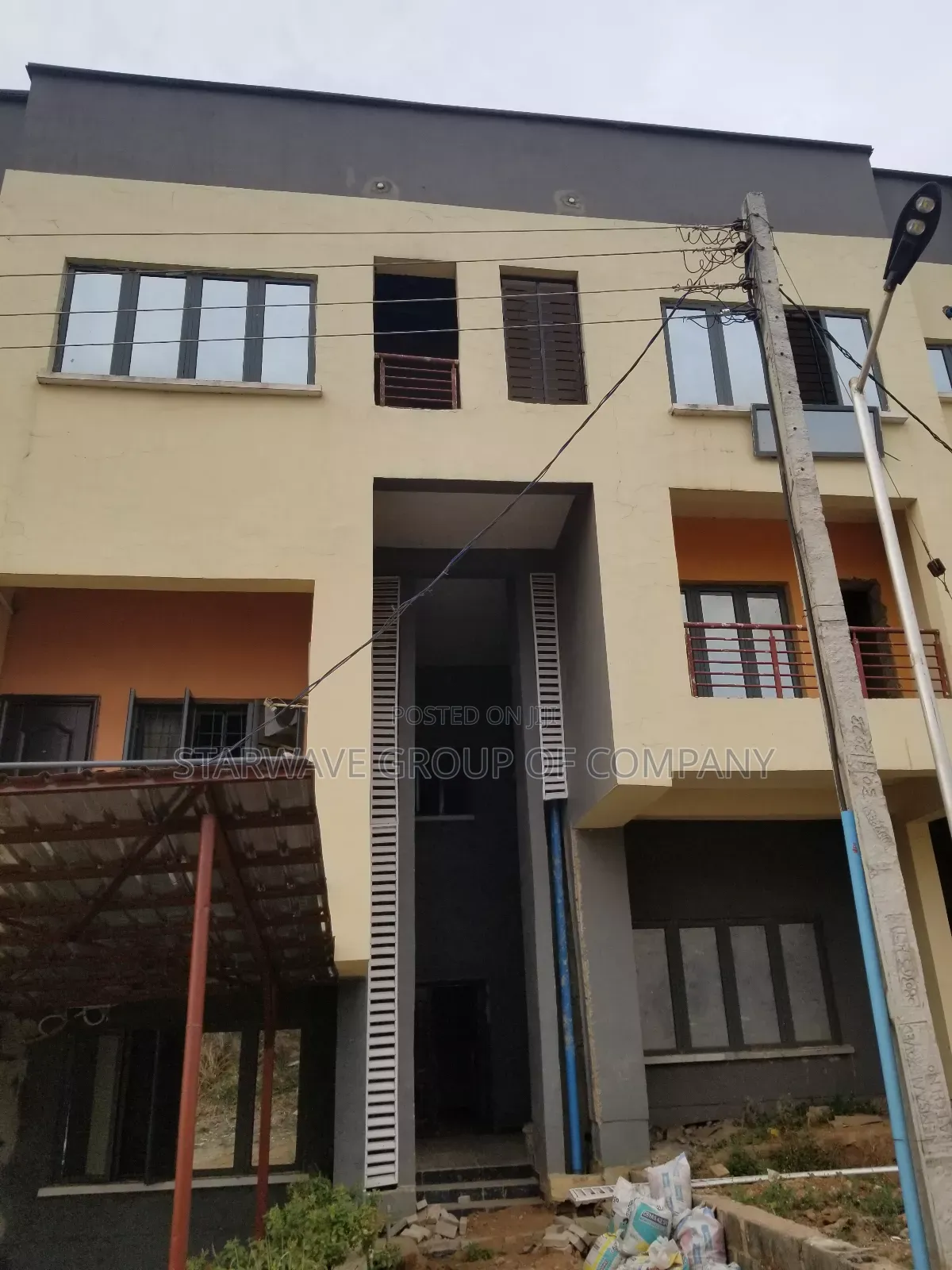 2bdrm Apartment in Paradise 2 Estate, Life Camp for rent