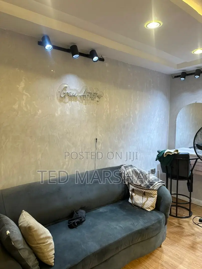 Fully Furnished Makeup Studio at Etete Junction
