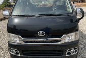 Toyota HiAce 2014 Black