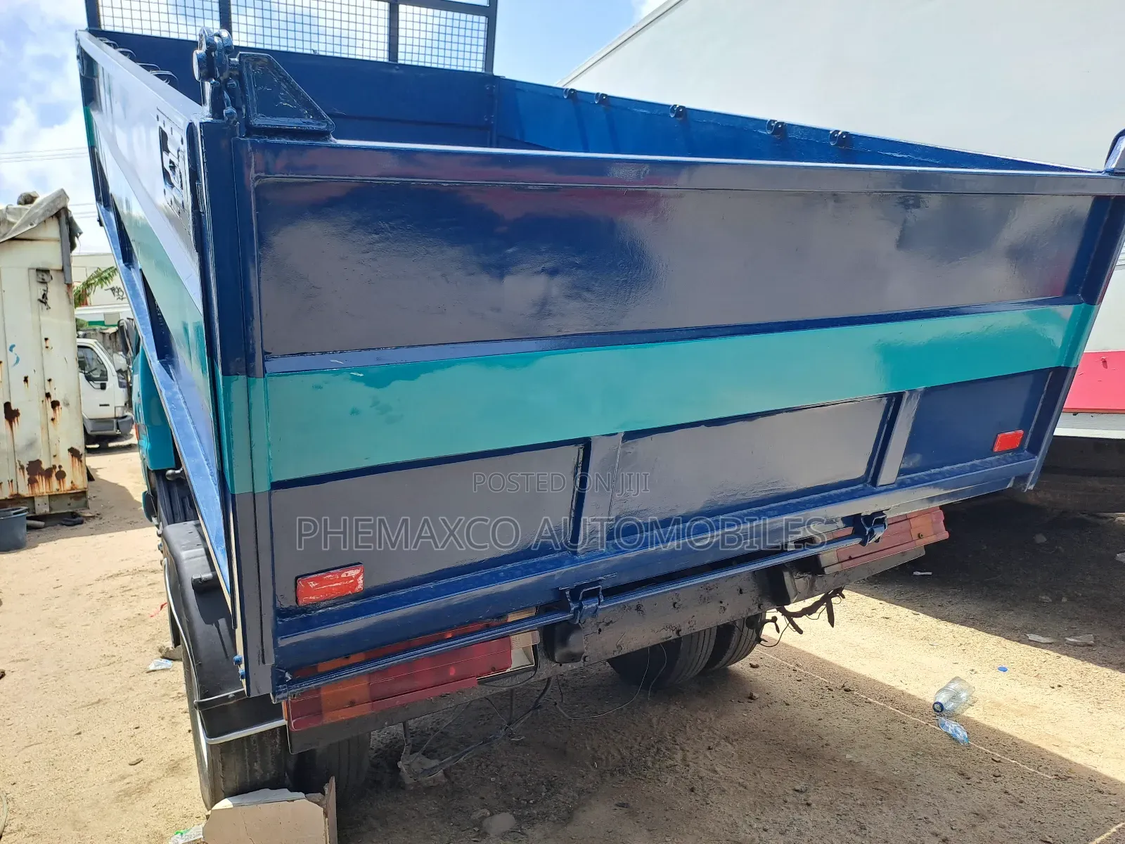 Toyota Dyna With Tipper Body