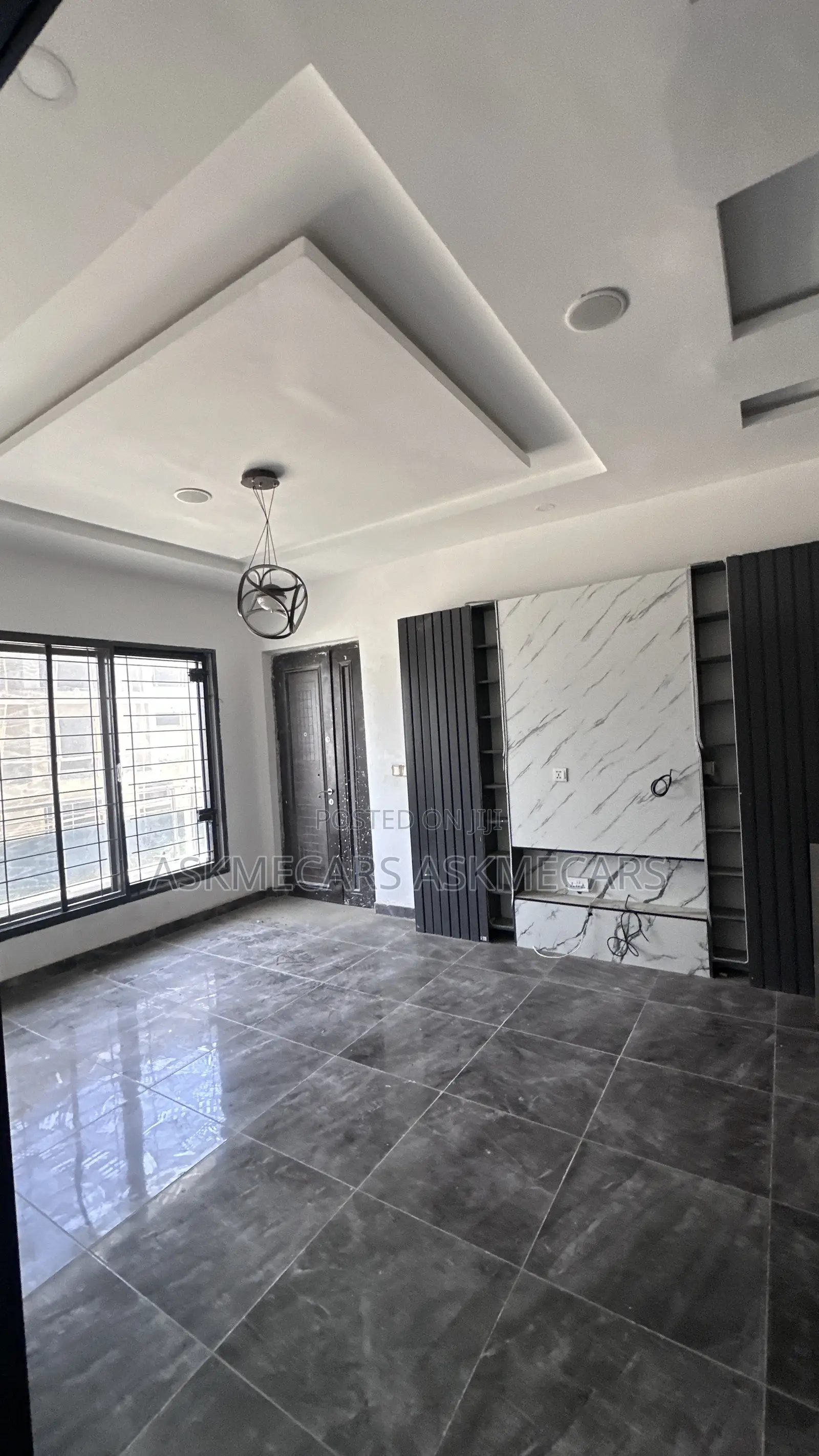 Furnished 2bdrm Room & Parlour in Fara Park, Sangotedo for rent