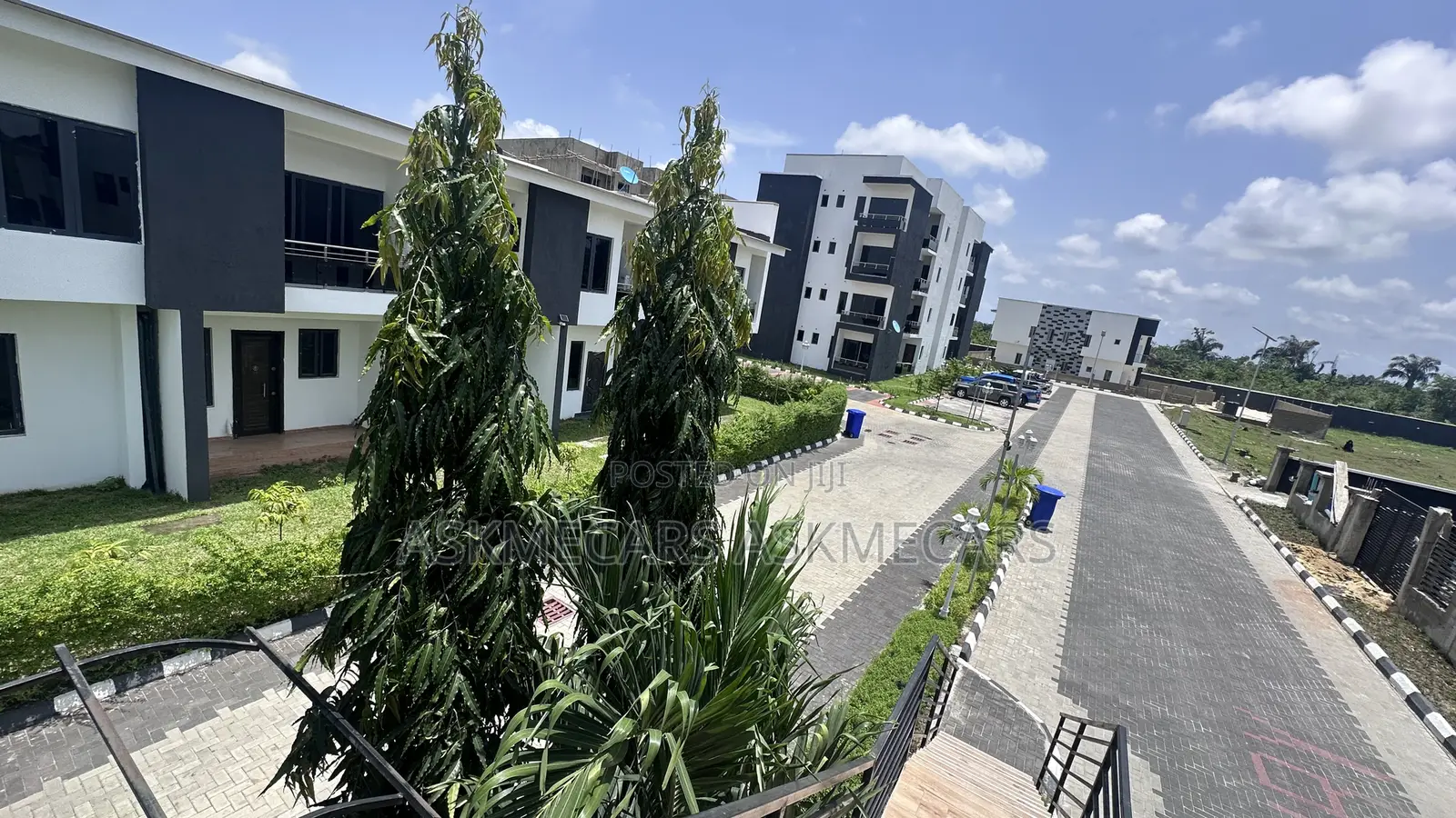 Furnished 2bdrm Room & Parlour in Fara Park, Sangotedo for rent