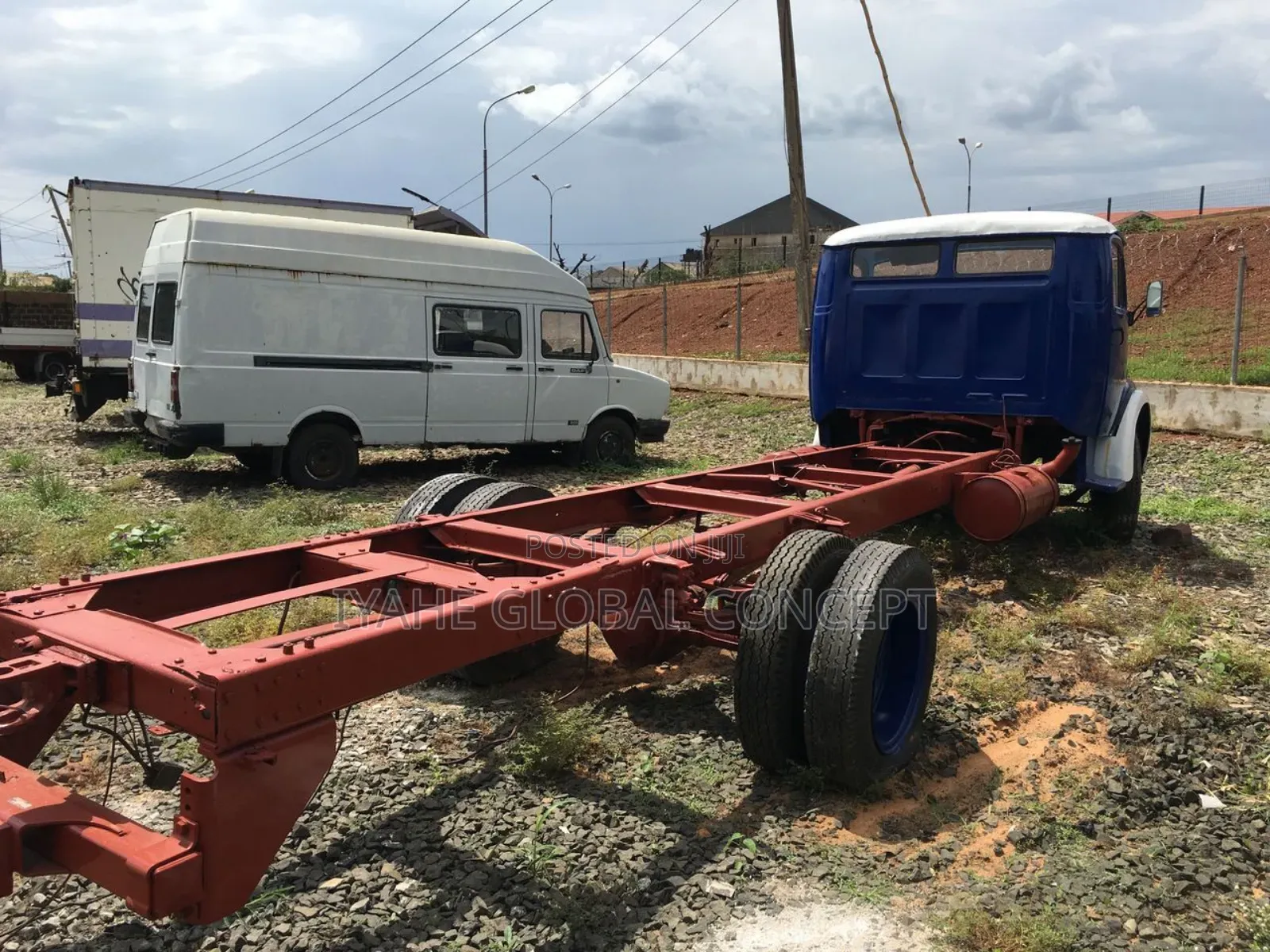 Mercedes 911/710 Truck