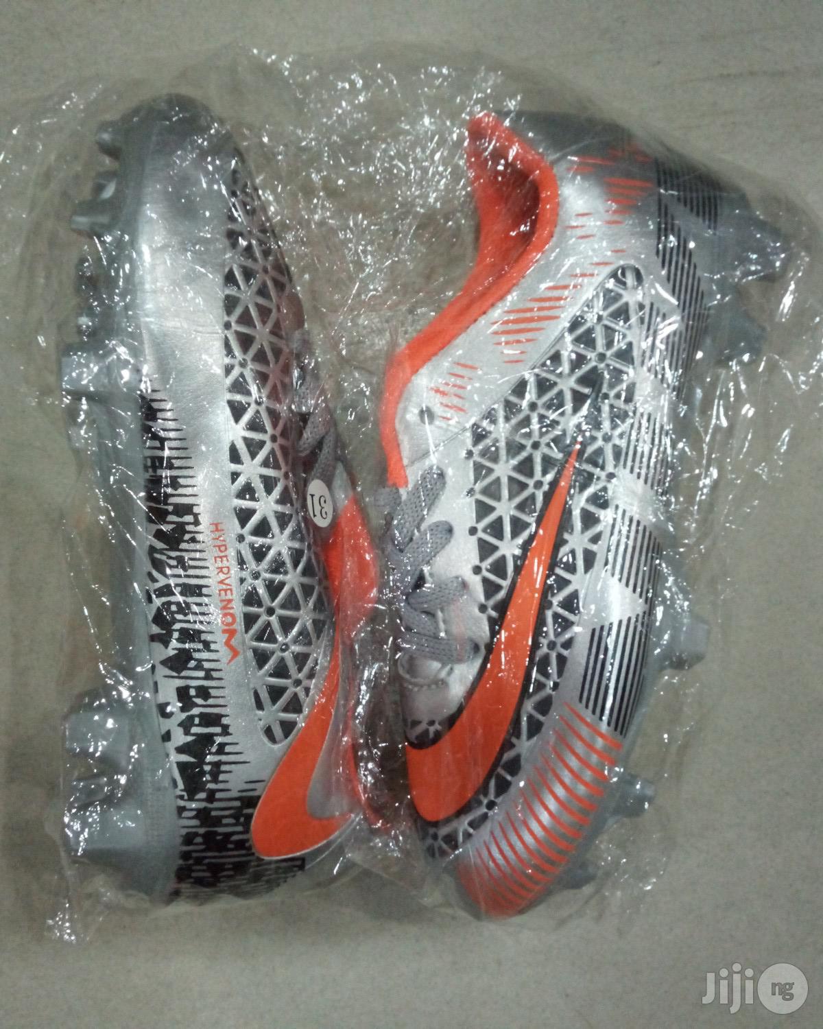 Brand New Kids Football Boots Is Available