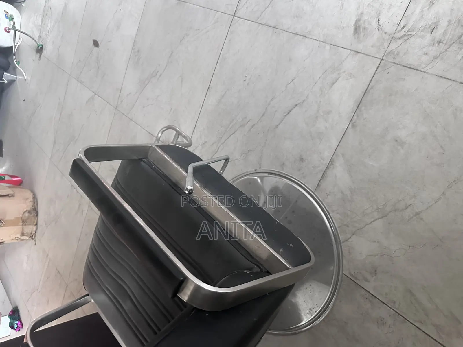 Salon or Barber Chair