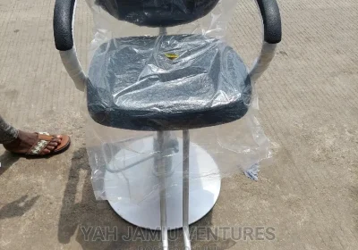 92251395_MTEyNS0xNTAwLWQwMTg5NjU3MDQ