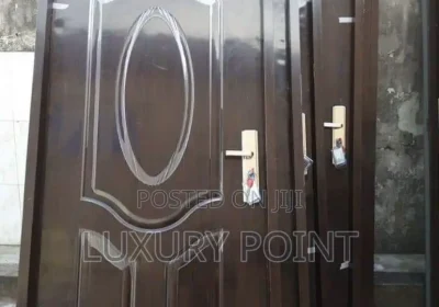 149058501_ODI4LTEwODEtOTIzZjA5ODY0MS0x