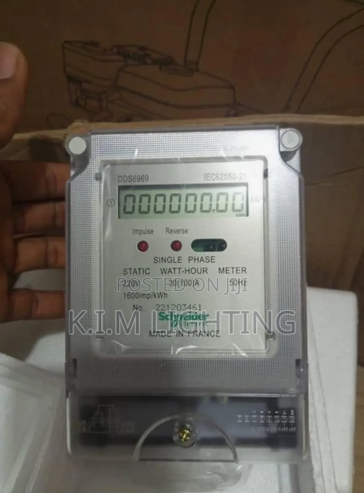 Digital Electricity Consumption Meter Reader for Prepaid
