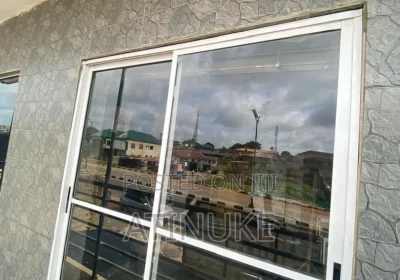 176215807_MTIwMC0xNjAwLTU4MzY0YTZmMzA